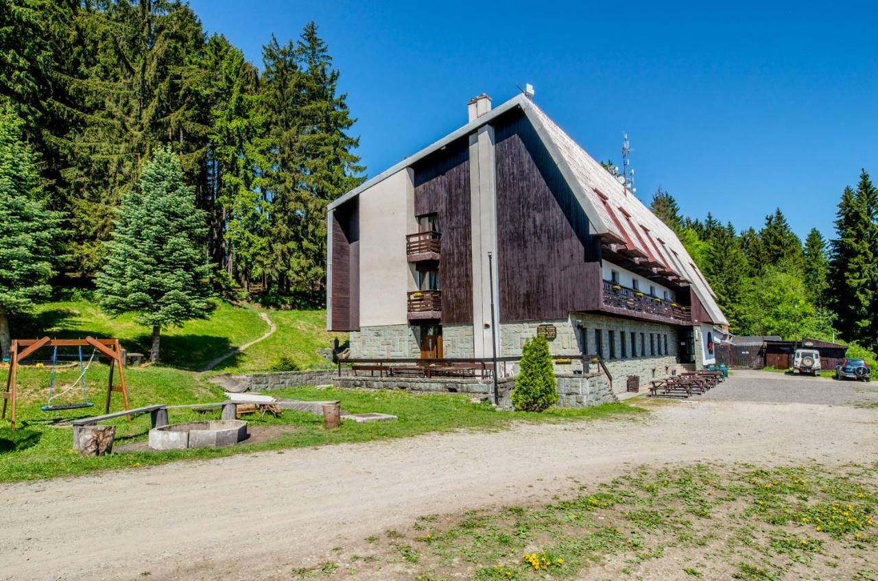 Horský hotel Kozubová Dolní Lomná Exterior foto