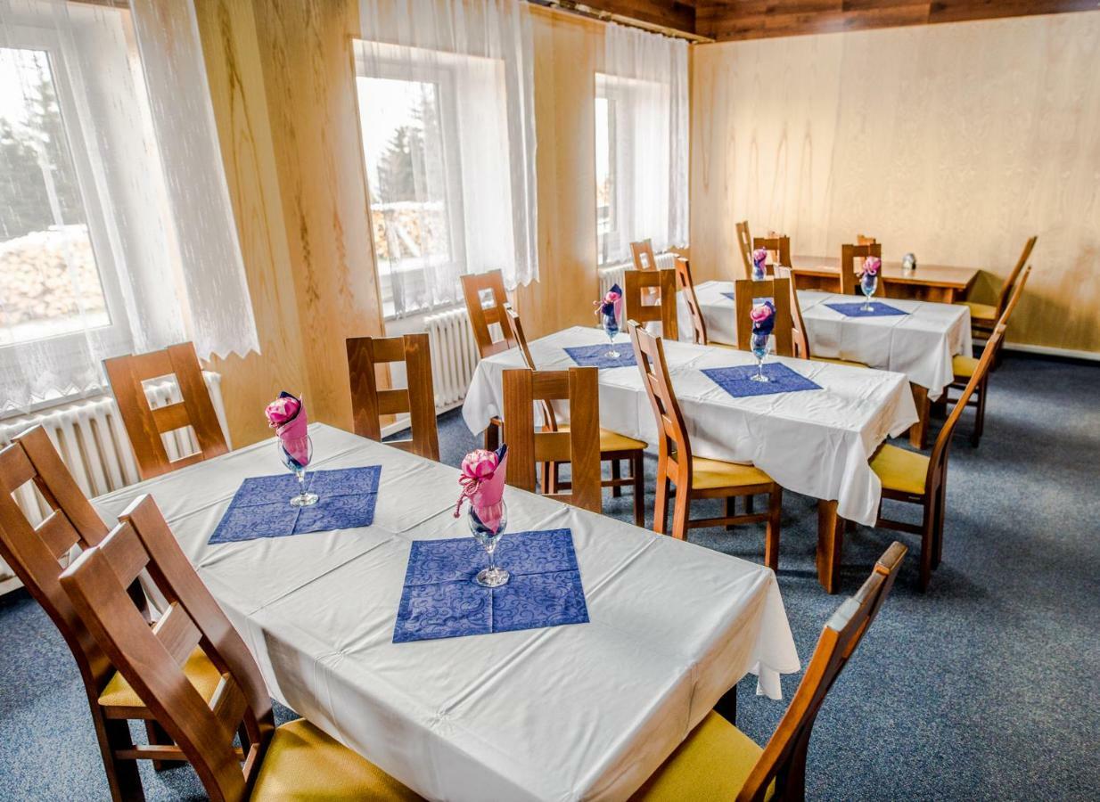 Horský hotel Kozubová Dolní Lomná Exterior foto